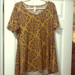 LuLaRoe classic tee